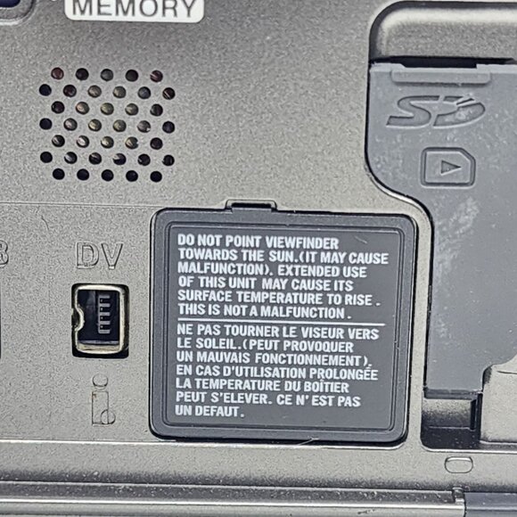 JVC GR-D770U Digital Video Camera With 34x Optical Zoom Accessories & Case - Picture 14 of 16